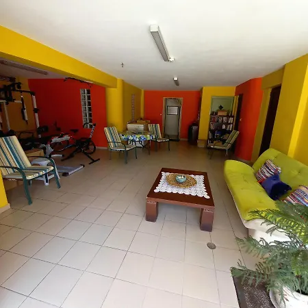 アパート ταξιδιώτες Travellers メガロポリス